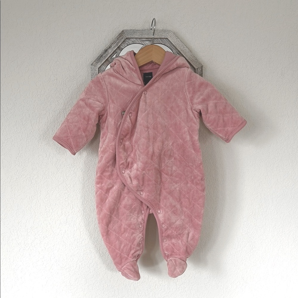 GAP • Quilted Plush Hooded Thermal Button Front One Piece Onesie Snowsuit
